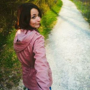 Meet your Posher, Carla